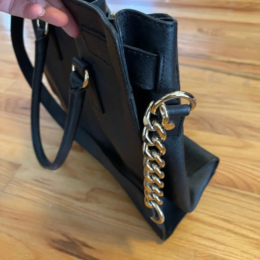 Black leather Michael Kors shoulder bag - Picture 3 of 4